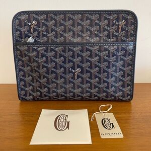 NEW Authentic Goyard Jouvence MM Toiletry  Bag Navy Blue Clutch Bag Mint